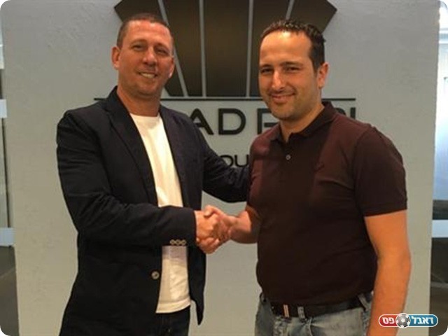 אלדד פרי וקלינגר. "חיזר אחרי במשך חודש וחצי"